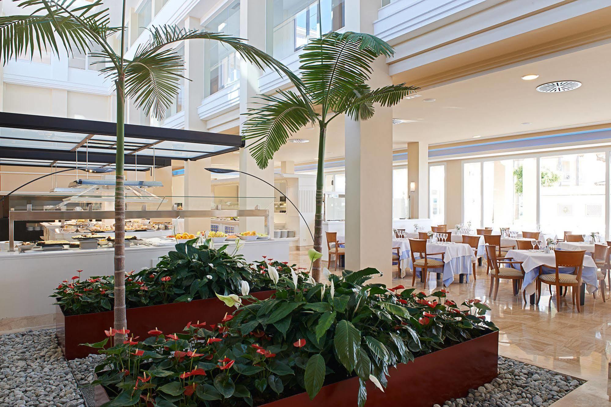 Hipotels Playa La Barrosa - Adults Only Chiclana de la Frontera Luaran gambar